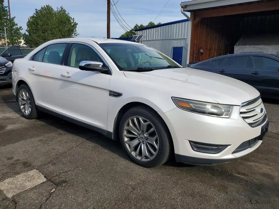 2015 FORD TAURUS LIMITED  