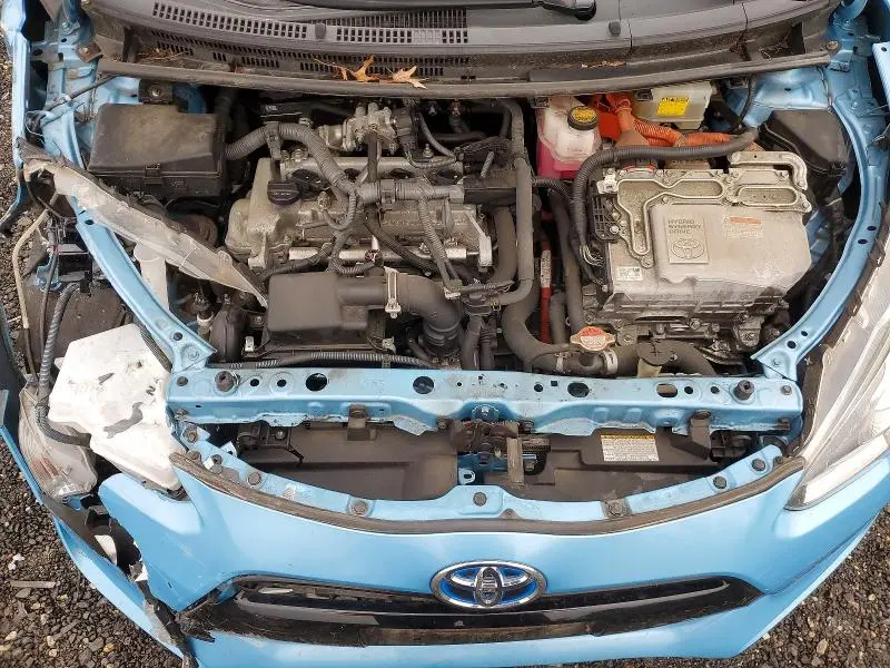 2016 TOYOTA PRIUS C TWO  