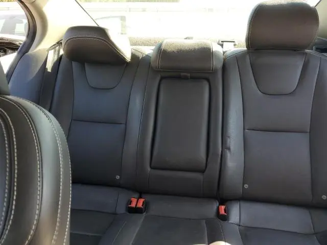 2018 VOLVO S60 DYNAMIC  