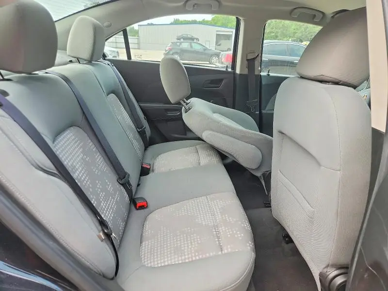 2015 CHEVROLET SONIC LS  