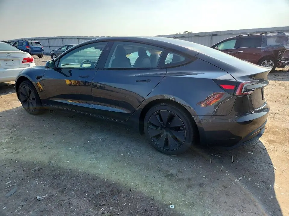 2025 TESLA MODEL 3   