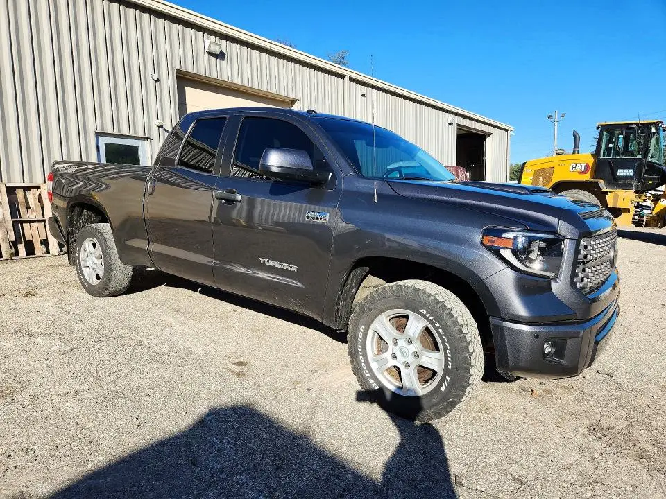 2019 TOYOTA TUNDRA SR5  