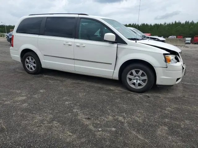 2010 CHRYSLER TOWN & COUNTRY TOURING  