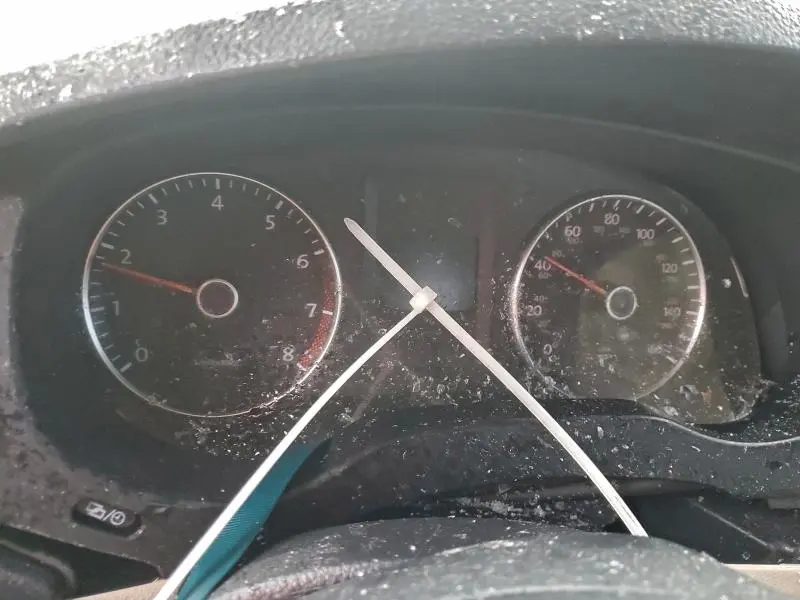 2012 VOLKSWAGEN JETTA SE  