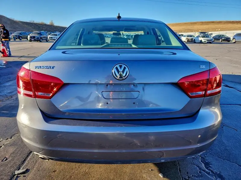 2012 VOLKSWAGEN PASSAT SE  