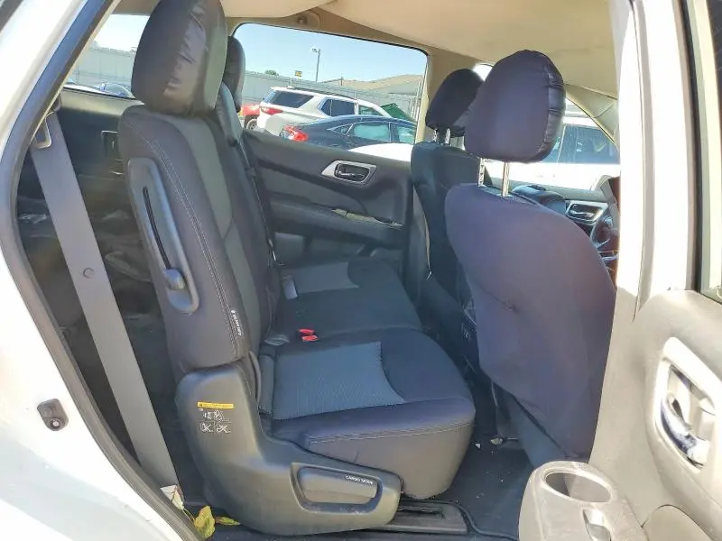 2019 NISSAN PATHFINDER S  