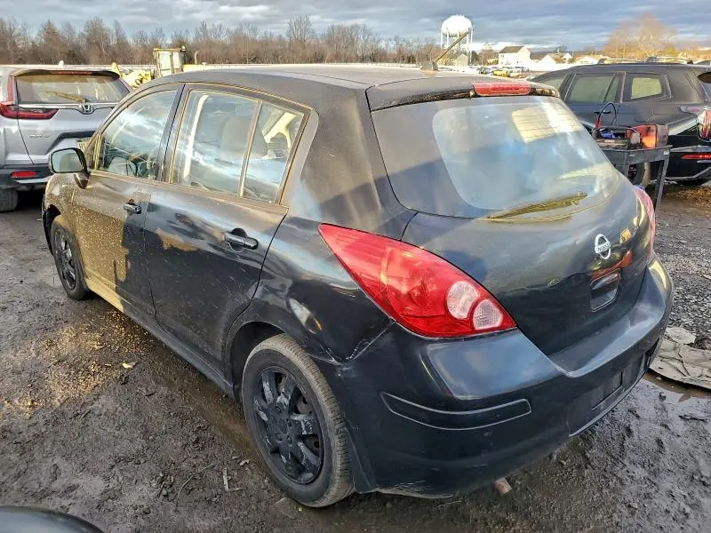 2010 NISSAN VERSA S  