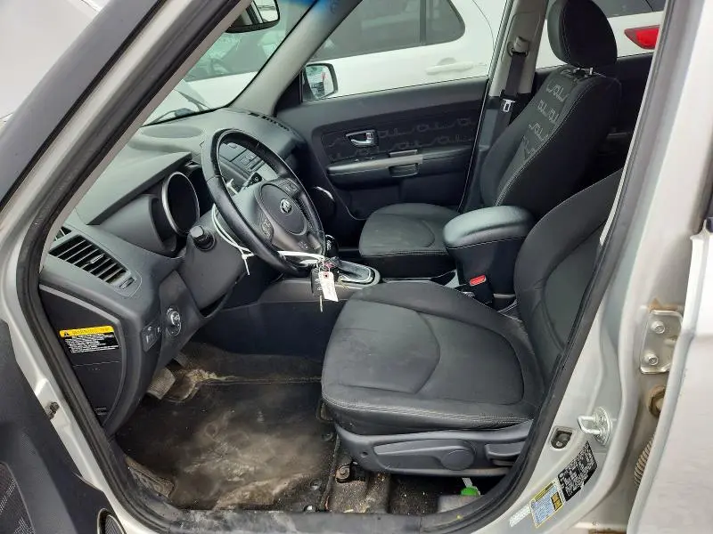 2013 KIA SOUL +  