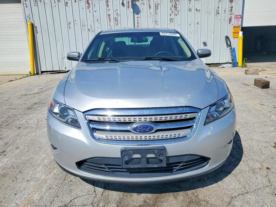 2011 FORD TAURUS SEL  