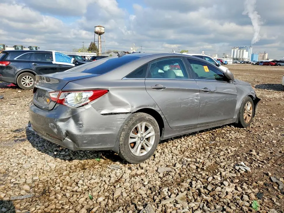 2012 HYUNDAI SONATA GLS  