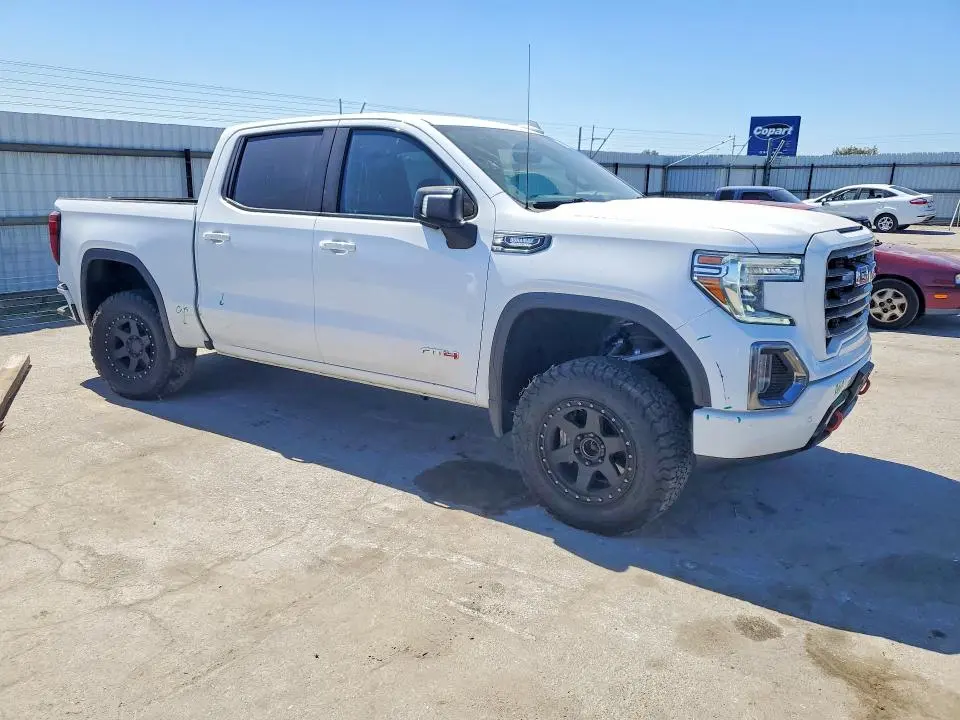 2021 GMC SIERRA K1500 AT4  