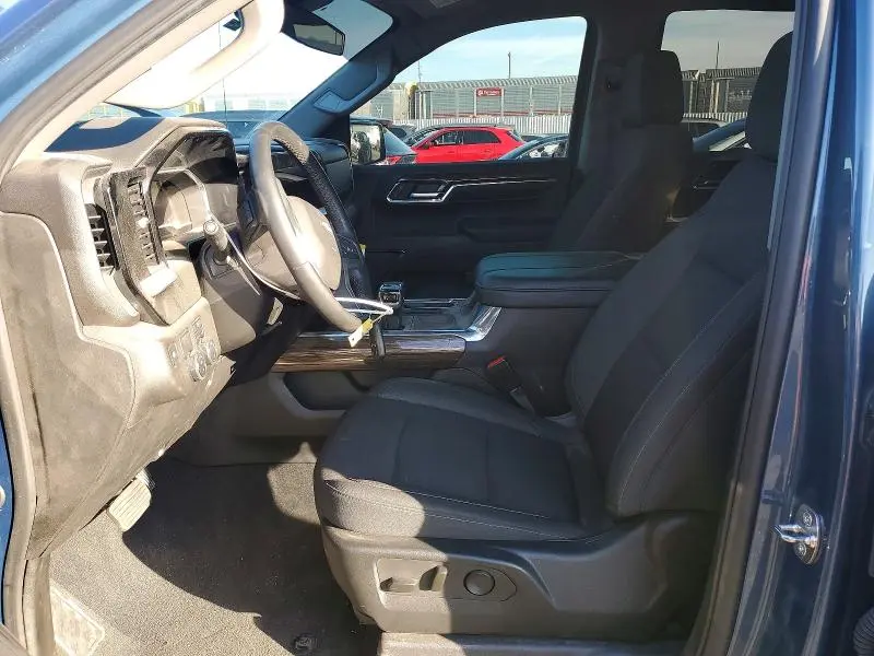 2024 CHEVROLET SILVERADO C1500 LT  