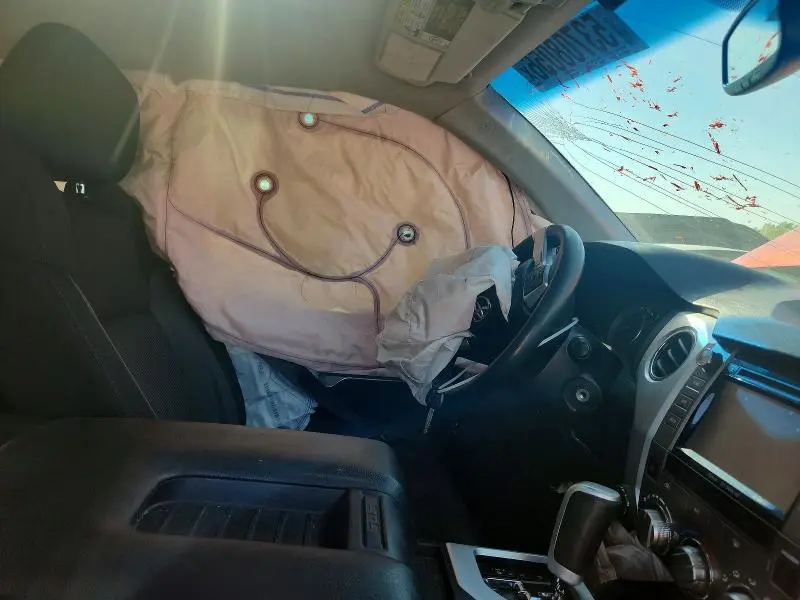 2017 TOYOTA TUNDRA SR5  