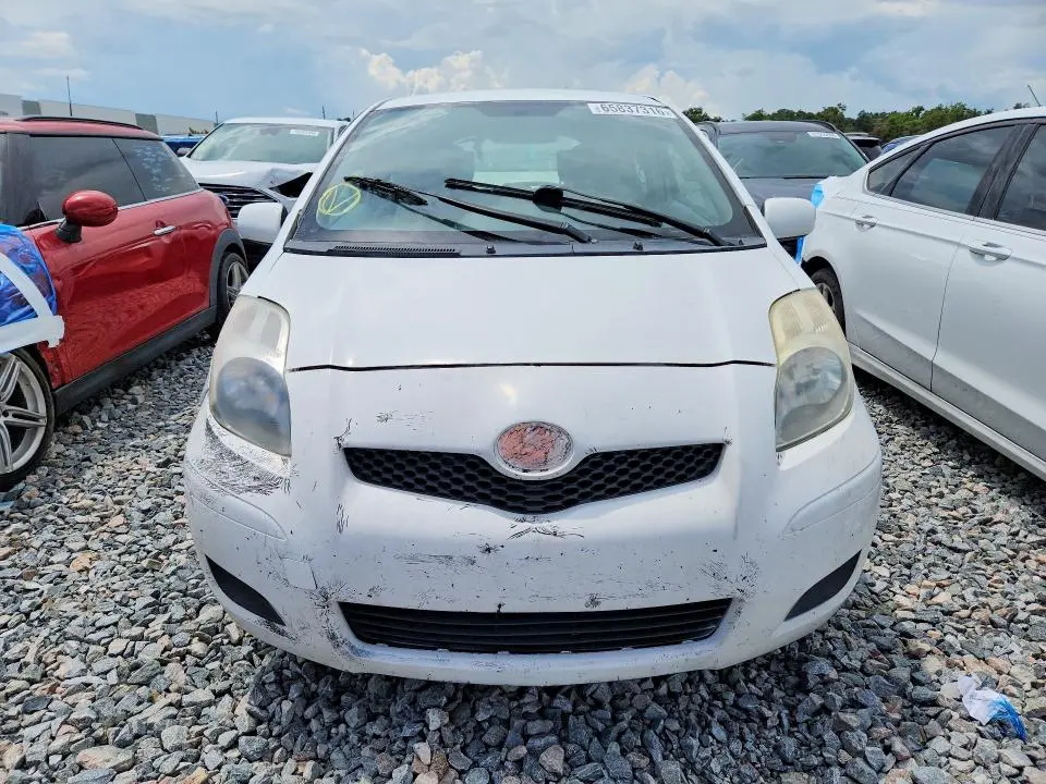 2011 TOYOTA YARIS BASE  