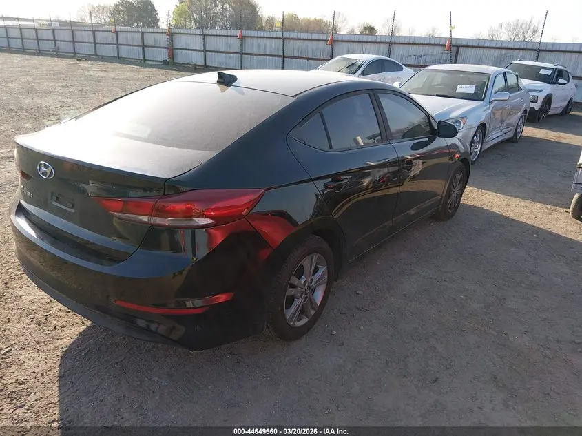 2017 HYUNDAI ELANTRA SE