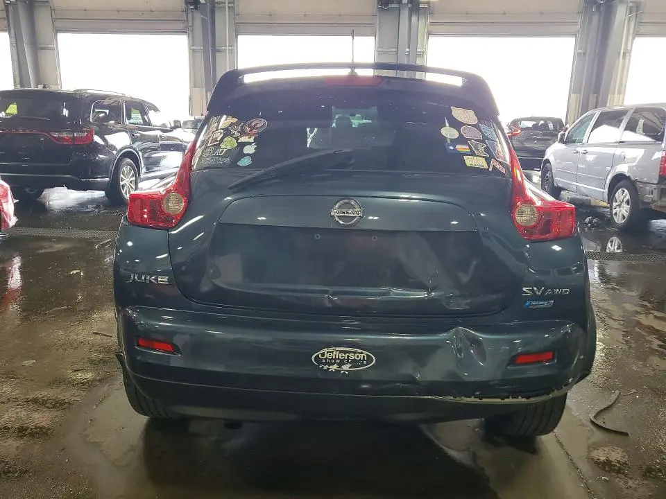 2014 NISSAN JUKE SV  