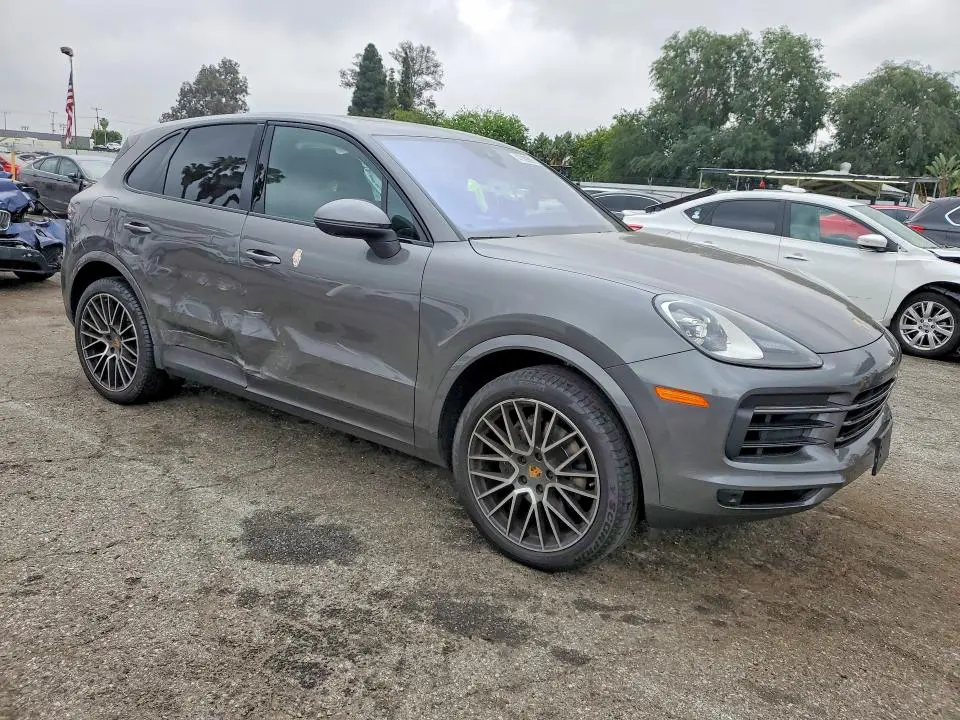2020 PORSCHE CAYENNE   
