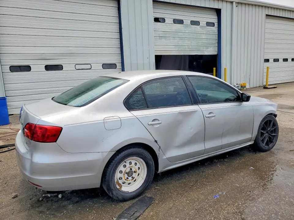 2012 VOLKSWAGEN JETTA BASE  