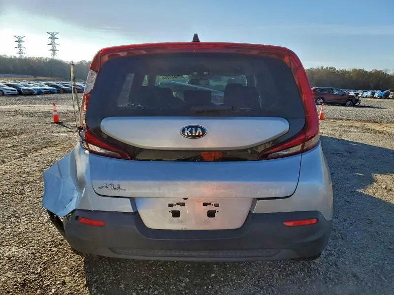 2021 KIA SOUL LX  