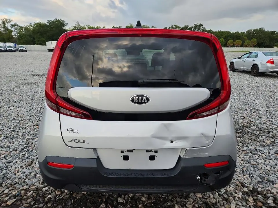 2021 KIA SOUL LX  
