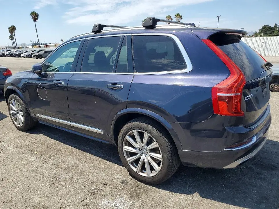 2016 VOLVO XC90 T6  