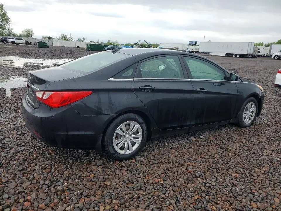 2012 HYUNDAI SONATA GLS  