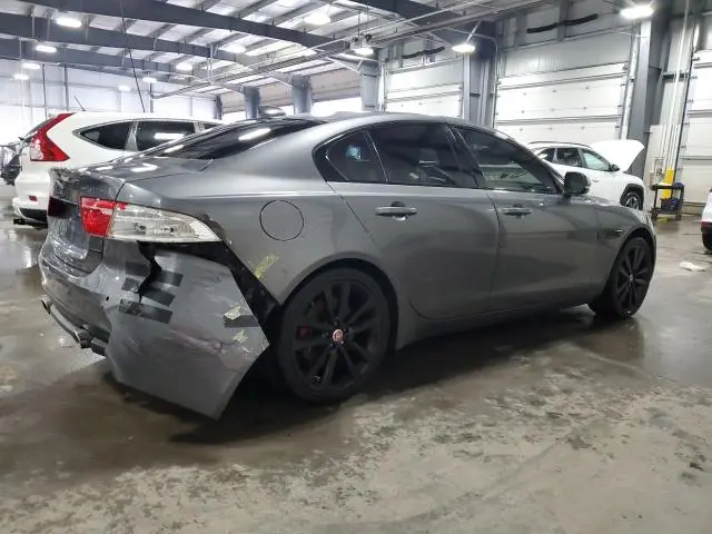 2018 JAGUAR XE PRESTIGE  