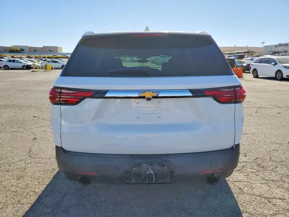 2022 CHEVROLET TRAVERSE LS  
