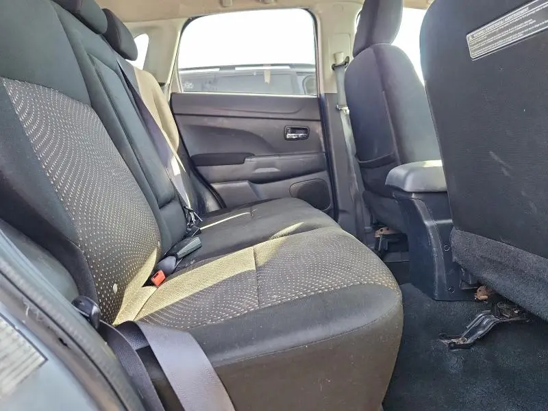 2016 MITSUBISHI OUTLANDER SPORT ES  