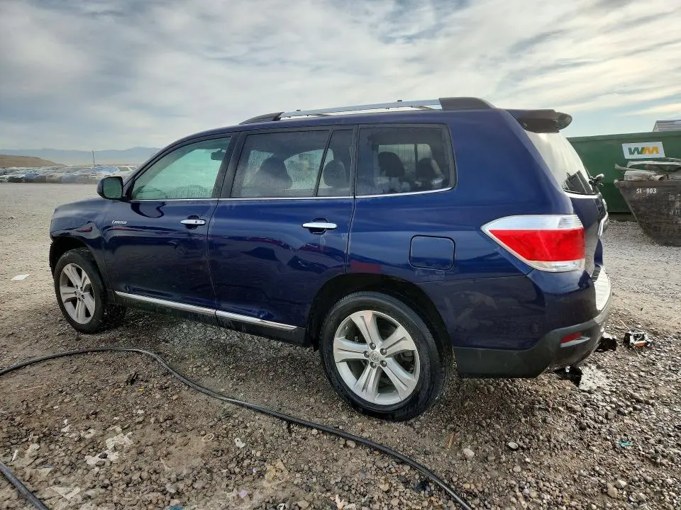 2013 TOYOTA HIGHLANDER LIMITED  