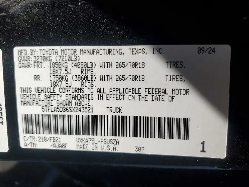 2025 TOYOTA TUNDRA SR5  