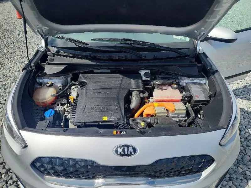 2021 KIA NIRO LX  