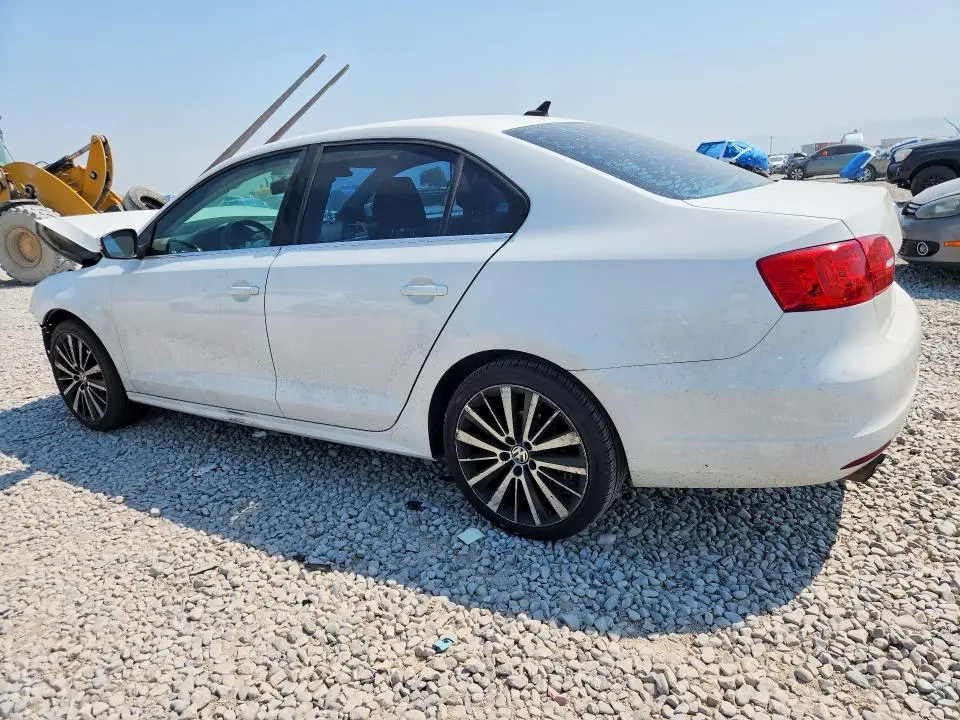 2013 VOLKSWAGEN JETTA SEL  