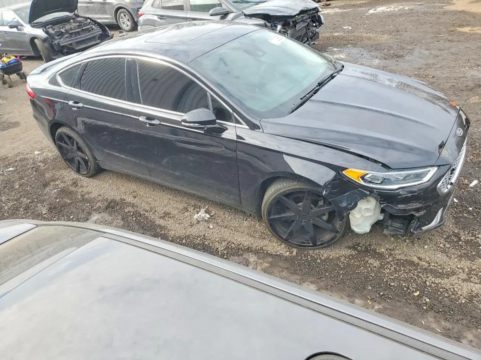 2019 FORD FUSION TITANIUM  