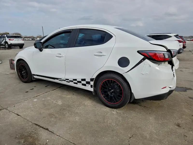 2017 TOYOTA YARIS IA   