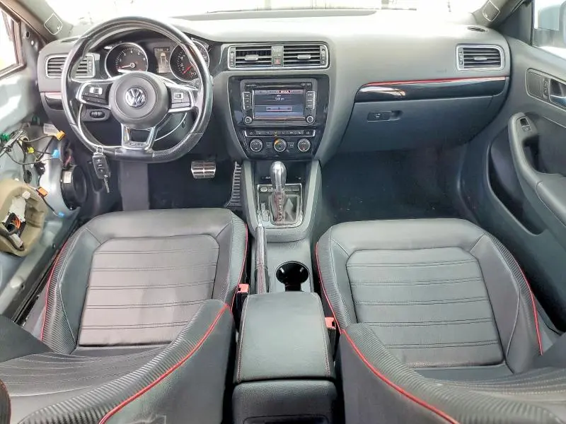 2015 VOLKSWAGEN JETTA   