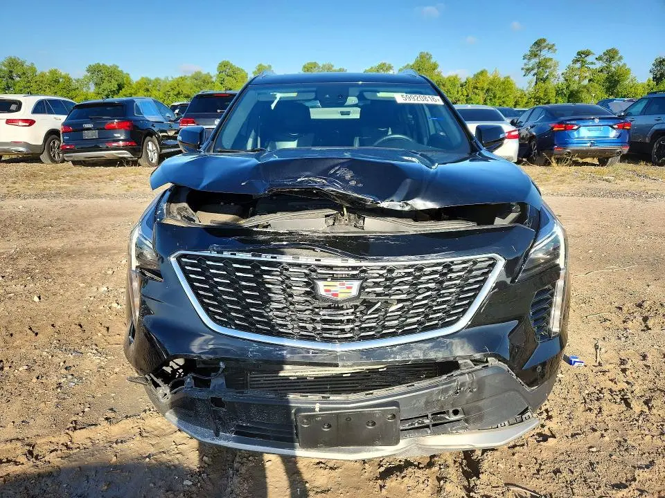 2023 CADILLAC XT4 PREMIUM LUXURY  