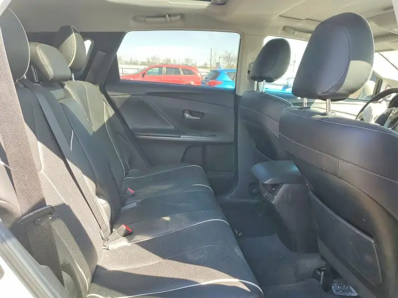 2014 TOYOTA VENZA LE  