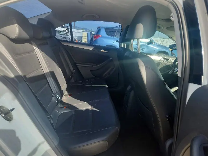 2014 VOLKSWAGEN JETTA SE  