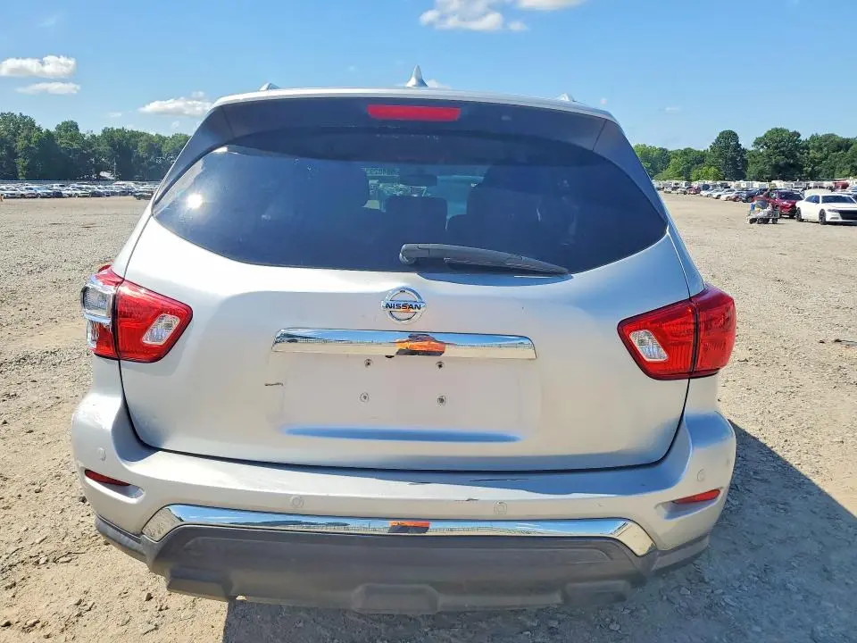 2019 NISSAN PATHFINDER SL  