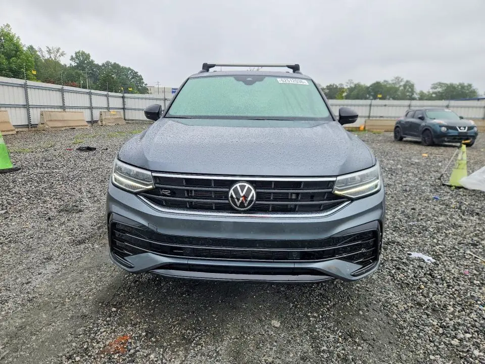 2023 VOLKSWAGEN TIGUAN SE R-LINE BLACK  