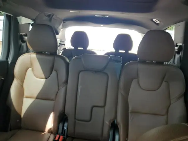 2022 VOLVO XC90 T6 MOMENTUM