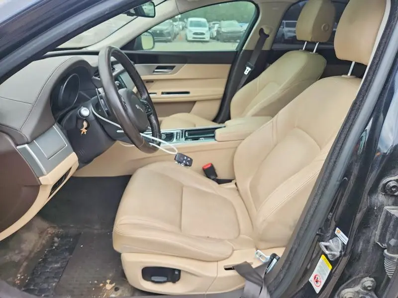 2017 JAGUAR XF PREMIUM  