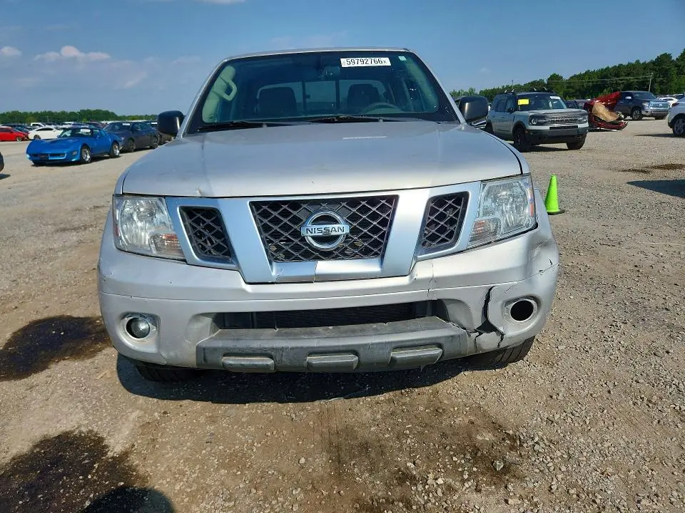 2020 NISSAN FRONTIER SV  