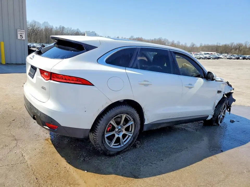 2019 JAGUAR F-PACE PRESTIGE  