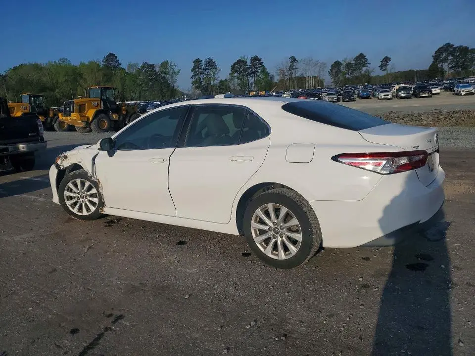 2018 TOYOTA CAMRY LE  