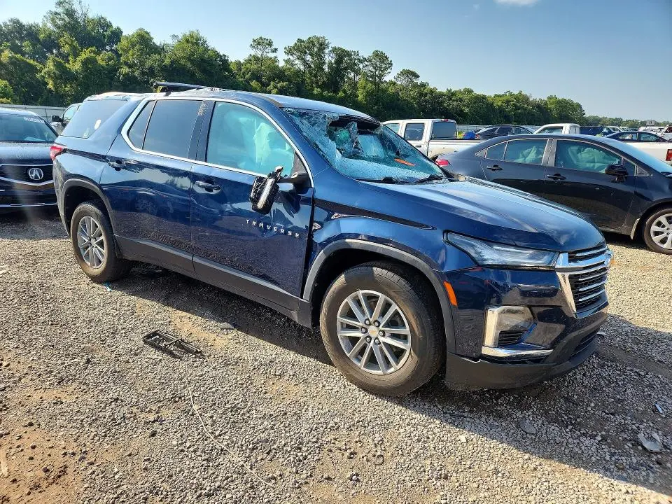 2023 CHEVROLET TRAVERSE LT  