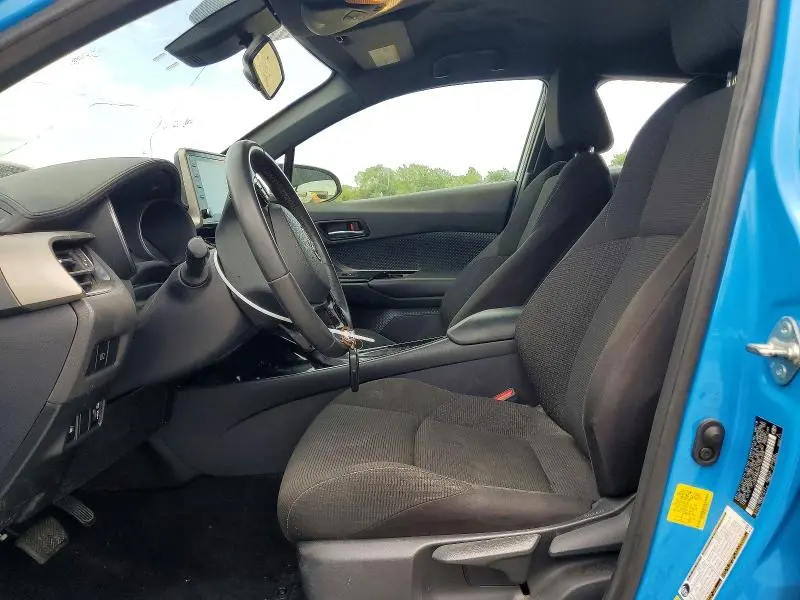 2019 TOYOTA C-HR XLE  