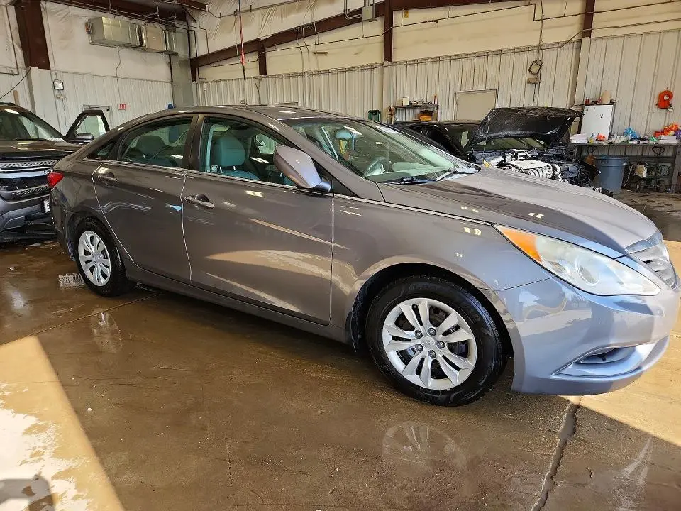 2012 HYUNDAI SONATA GLS  