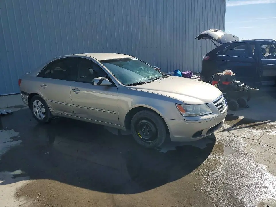 2010 HYUNDAI SONATA GLS  